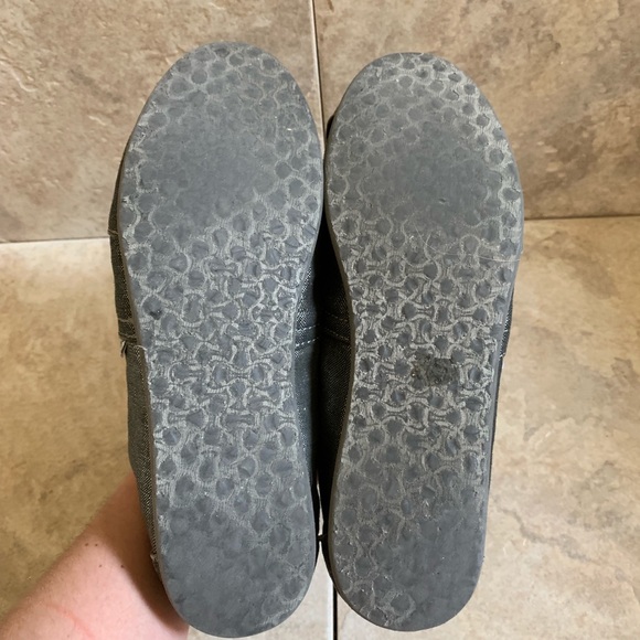 2/$25 Black Iridescent Glimmer Classics size 6 1/2 - Picture 7 of 7